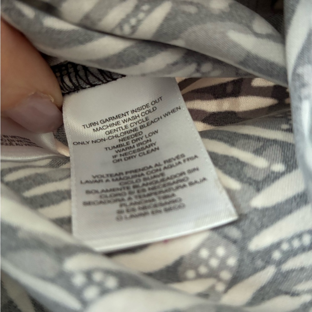 Anne Klein Monochrome Patterned Top - Picture 6 of 6
